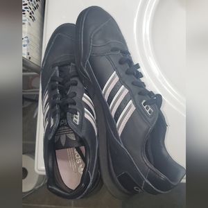 black Adidas Ee5412 A.r trainers